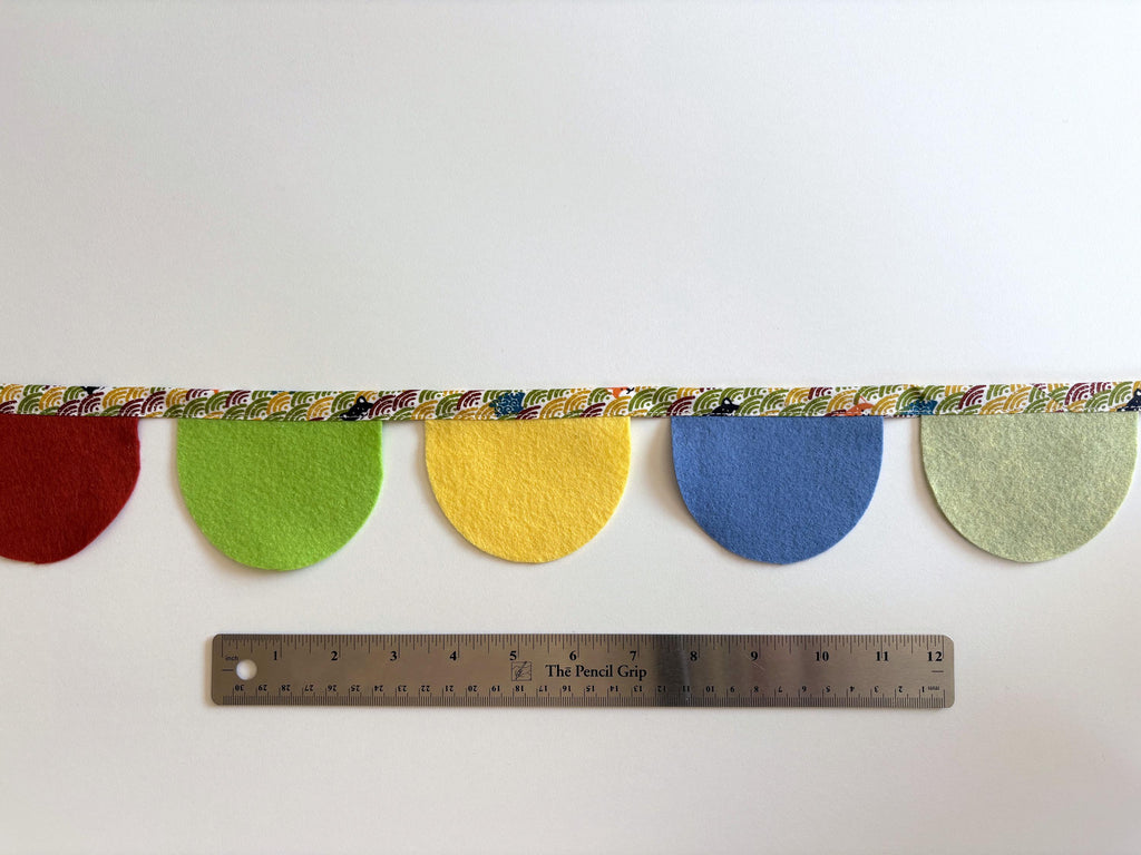 HALF CIRCLES Bright Colourful Scallop Bunting Garland for Party or Celebration