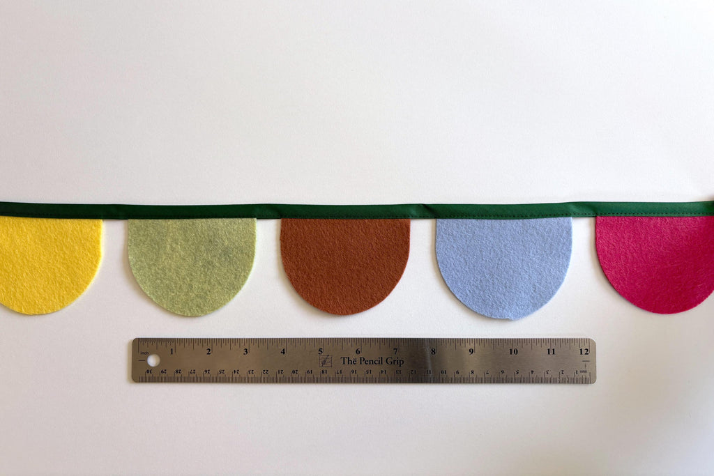 HALF CIRCLES Bright Colourful Scallop Bunting Garland for Party or Celebration