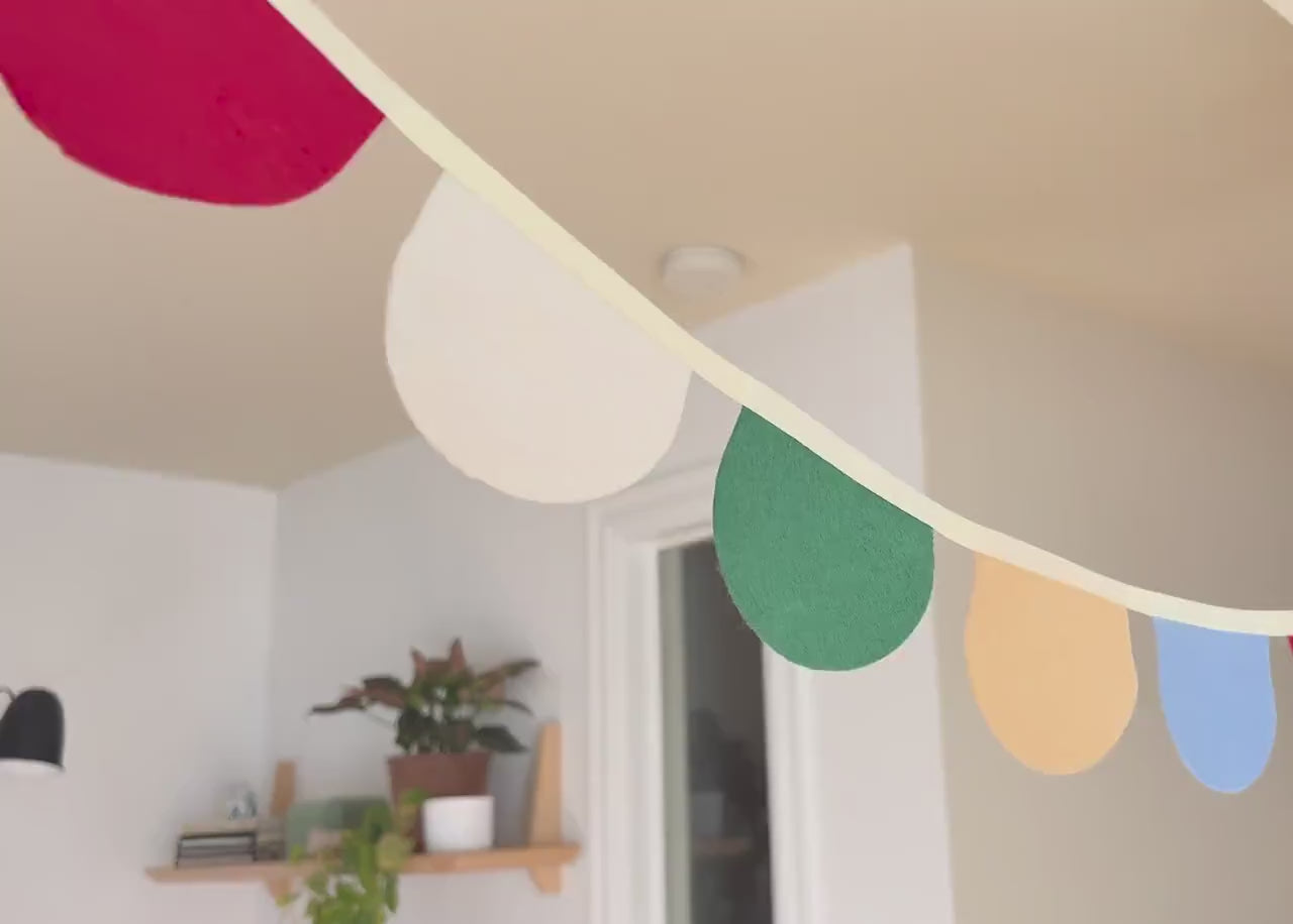 HALF CIRCLES Bright Colourful Scallop Bunting Garland for Party or Celebration